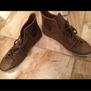 Brown leather-like chuck TAYLORS